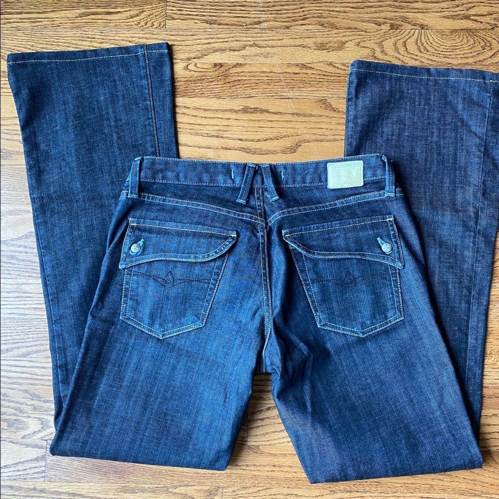 flare Jean. GREAT booty jeans. Hip pockets Agave lux brand